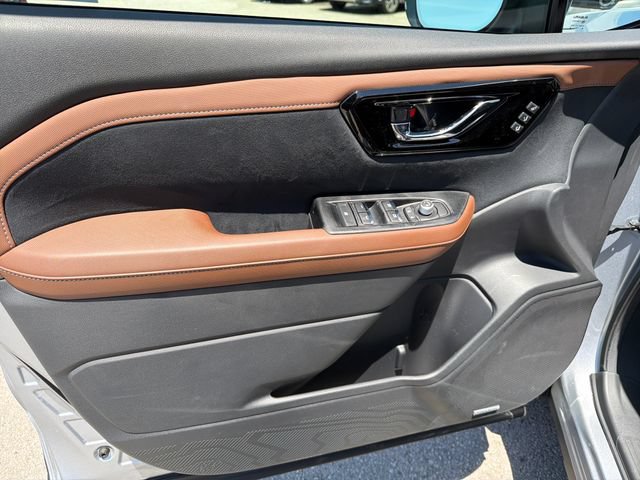 New 2026 Subaru Forester Touring AWD/4WD image 17