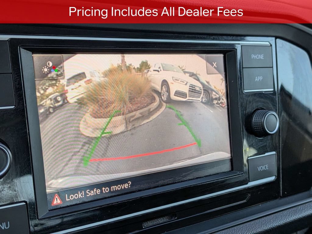 Used 2020 Volkswagen Jetta SE w/ SE Cold Weather Package FWD image 21