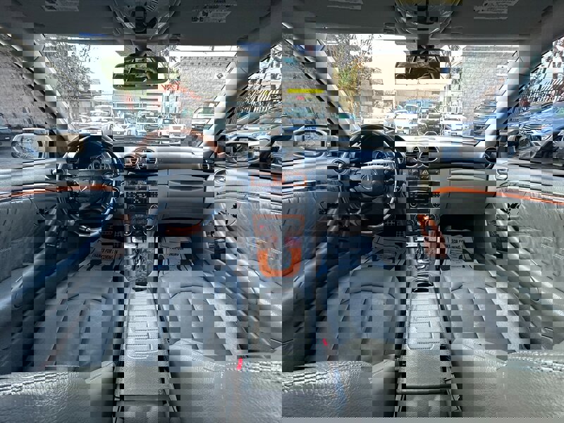 Used 2009 Mercedes-Benz CLK 350 Coupe image 14