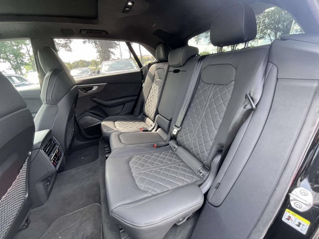 Certified 2025 Audi SQ8 Prestige w/ Prestige Package AWD/4WD image 13