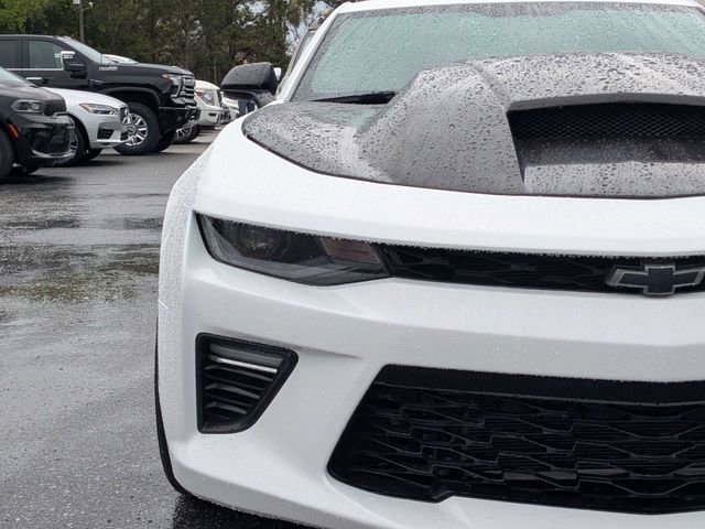 Used 2018 Chevrolet Camaro SS image 9