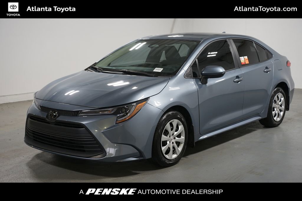 Certified 2025 Toyota Corolla LE image 1