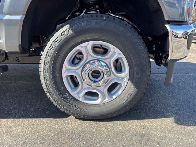 New 2026 Ford F250 XLT w/ XLT Premium Package AWD/4WD image 11
