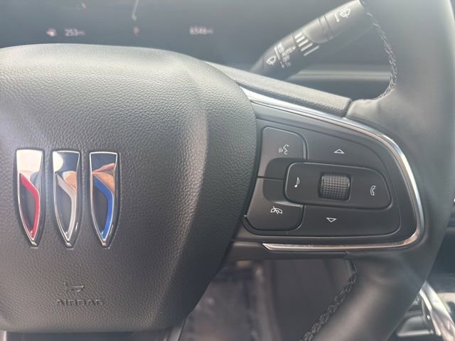 New 2025 Buick Envista Avenir image 18