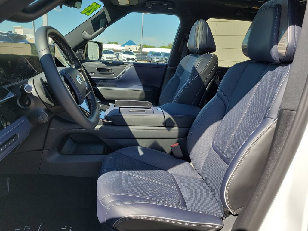 Used 2026 INFINITI QX80 4WD w/ Sport Exterior Package image 23