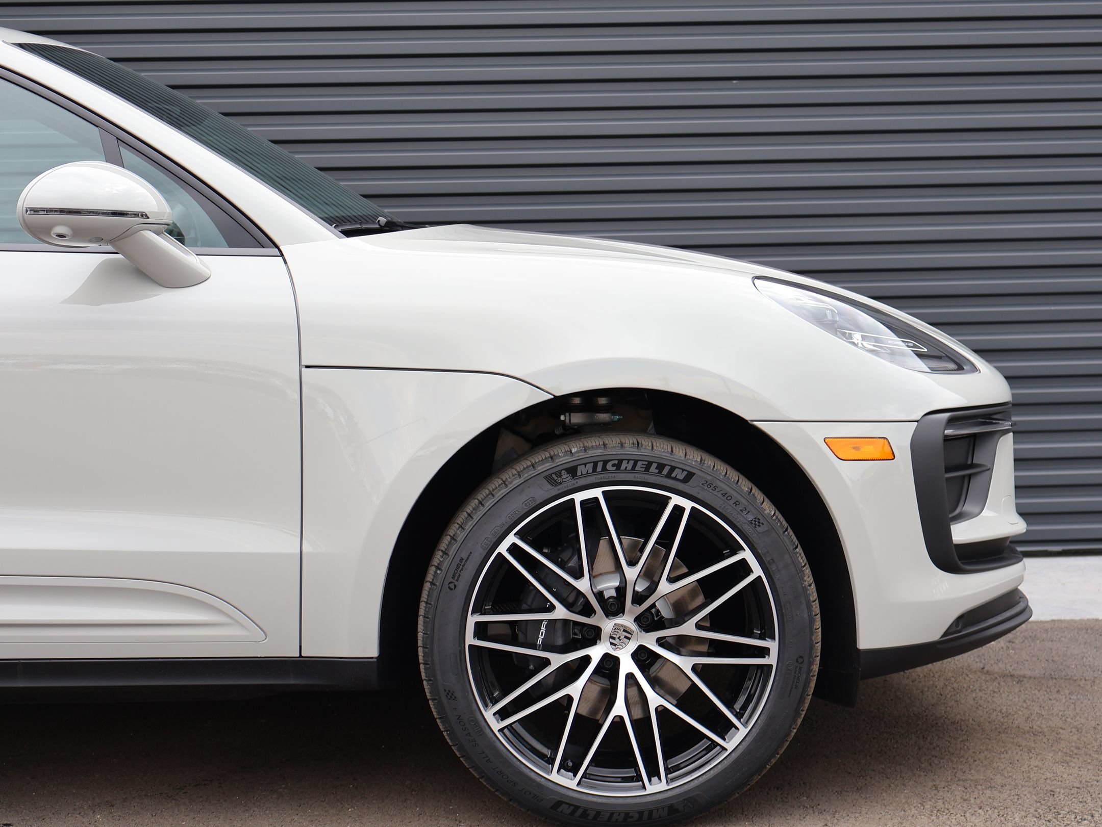 New 2026 Porsche Macan AWD/4WD image 11