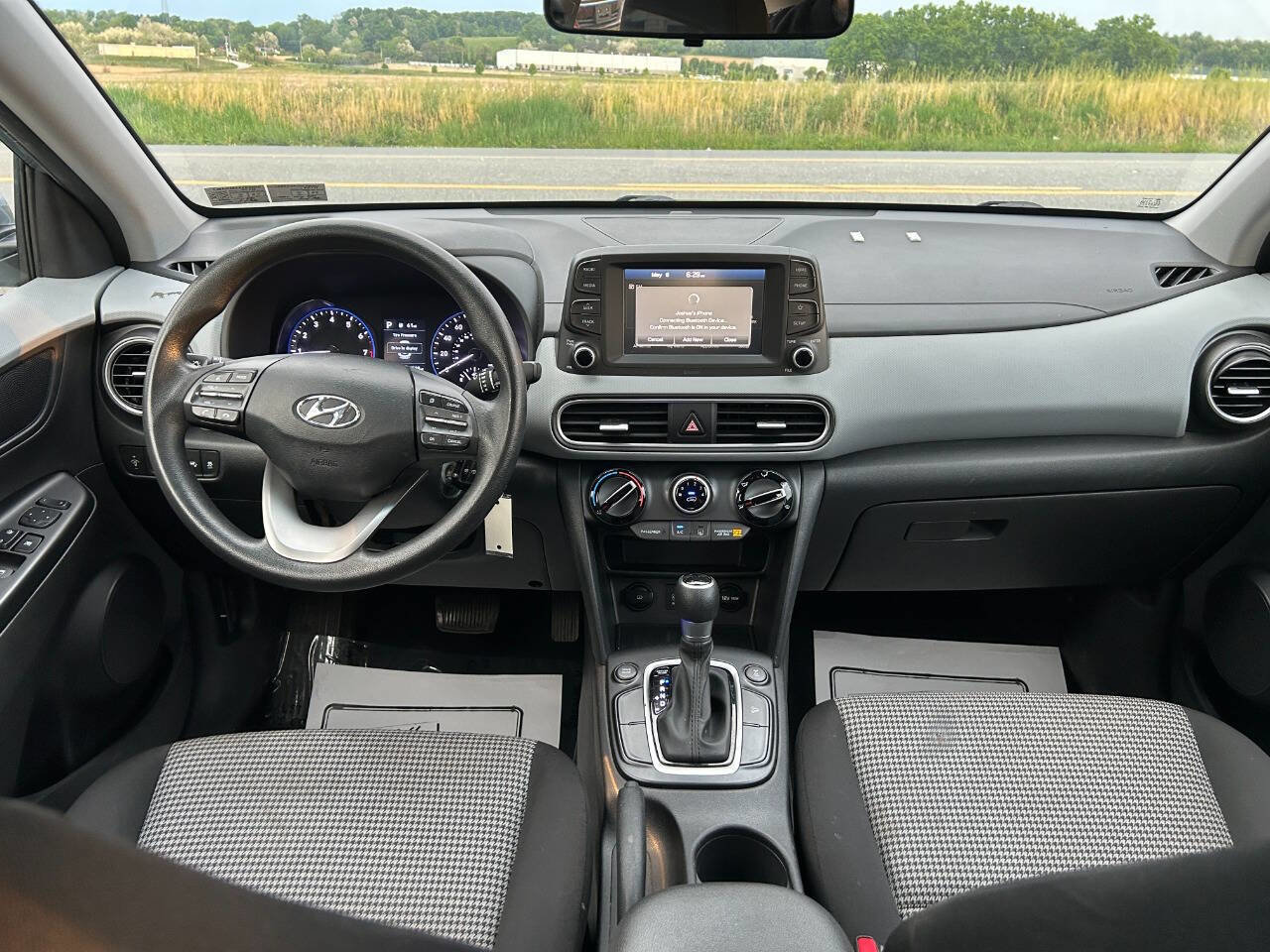 Used 2019 Hyundai Kona SE AWD/4WD image 17