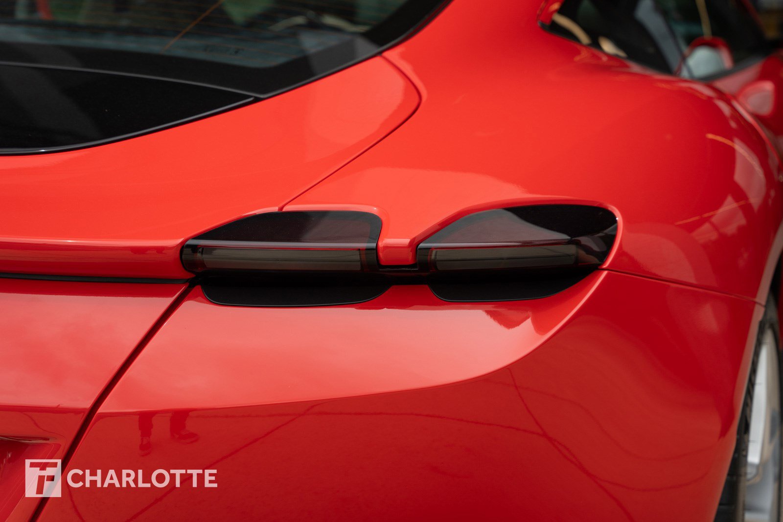 Used 2022 Ferrari Roma RWD image 20