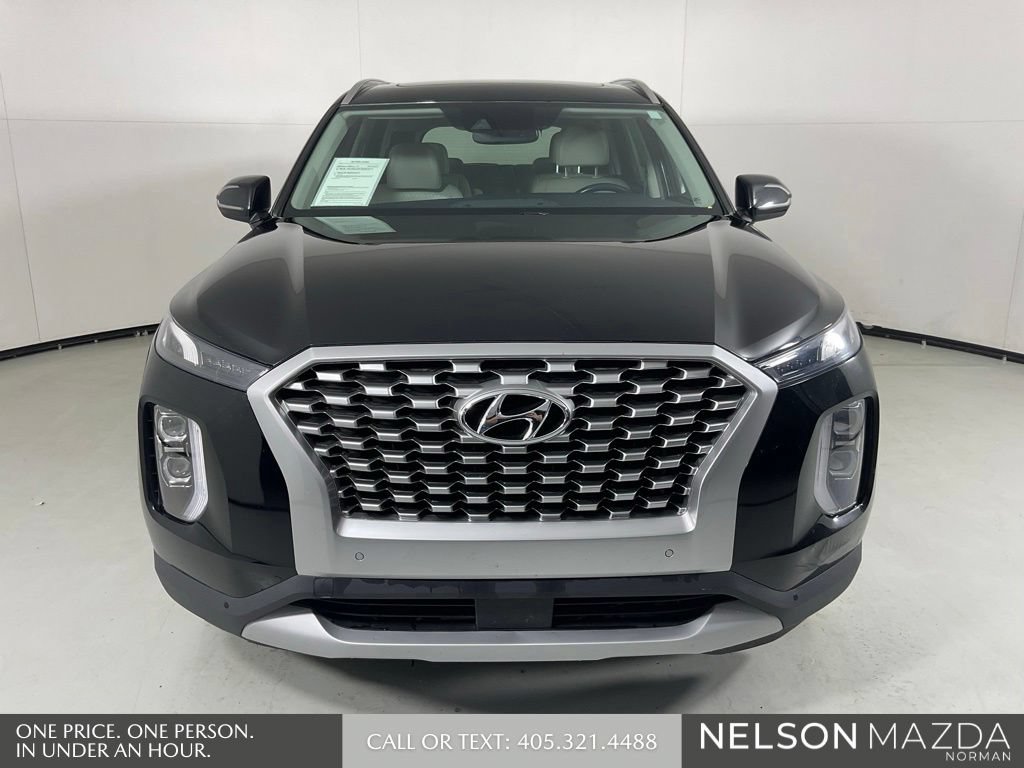 Used 2022 Hyundai Palisade SEL w/ Premium Package FWD image 2
