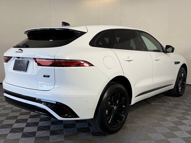 New 2026 Jaguar F-PACE R-Dynamic S image 8