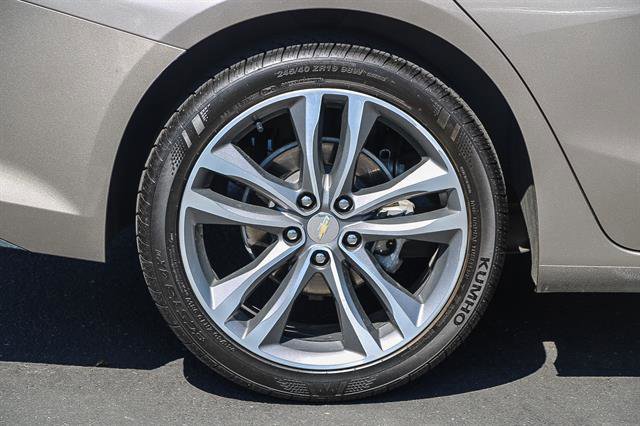 Used 2022 Chevrolet Malibu LT image 9