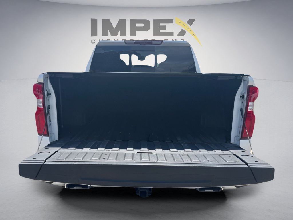 Used 2023 Chevrolet Silverado 1500 High Country w/ Technology Package AWD/4WD image 29