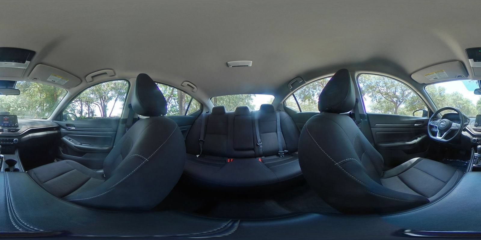 Used 2025 Nissan Altima 2.5 SV FWD image 42