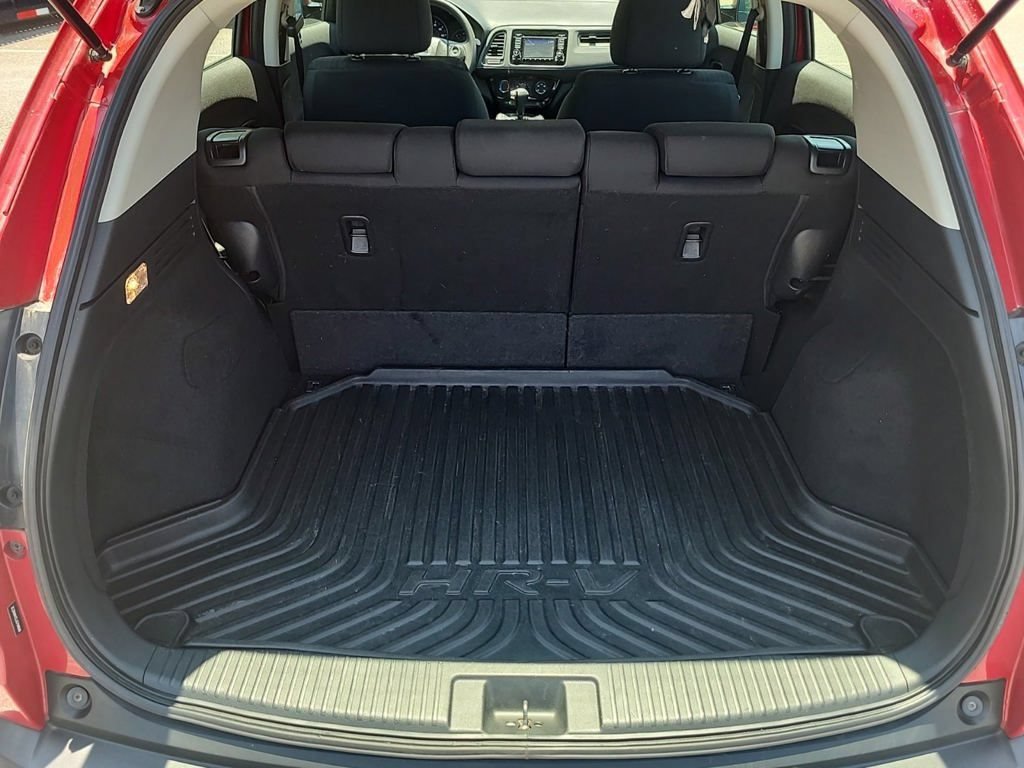 Used 2018 Honda HR-V LX image 6