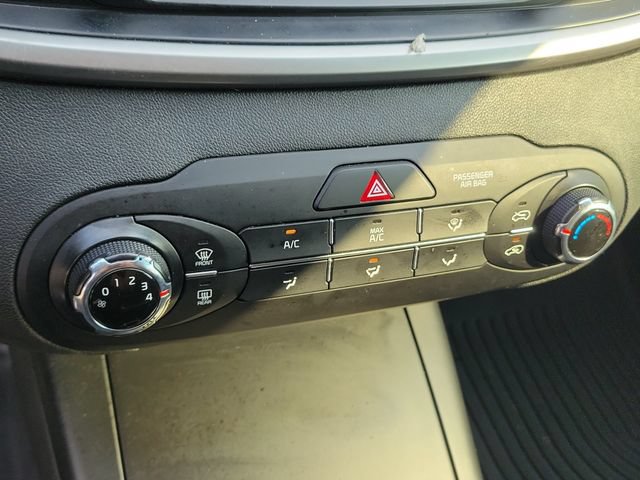 Used 2020 Kia Sorento LX AWD/4WD image 34
