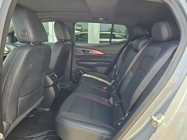 Certified 2025 Chevrolet Equinox EV RS FWD image 15