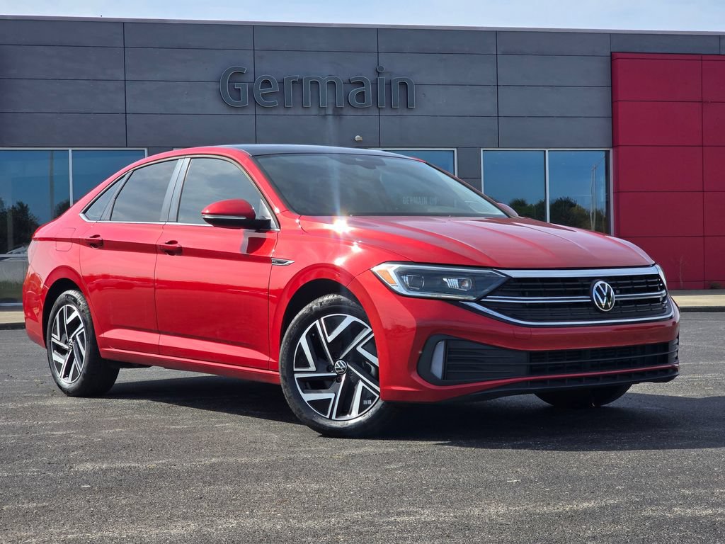 Used 2023 Volkswagen Jetta SEL FWD image 2