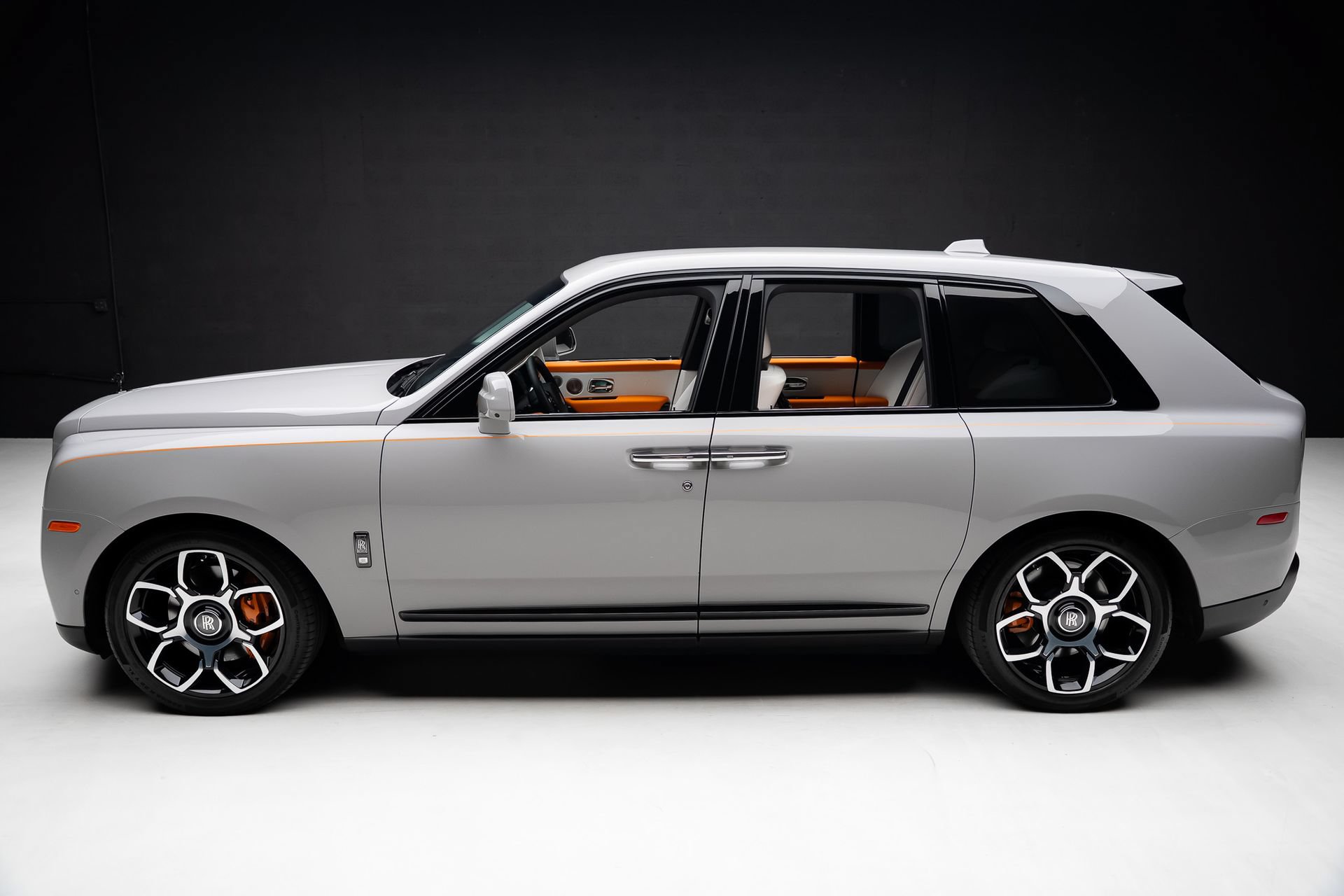 Used 2024 Rolls-Royce Cullinan Black Badge w/ Driver's Package AWD/4WD image 17