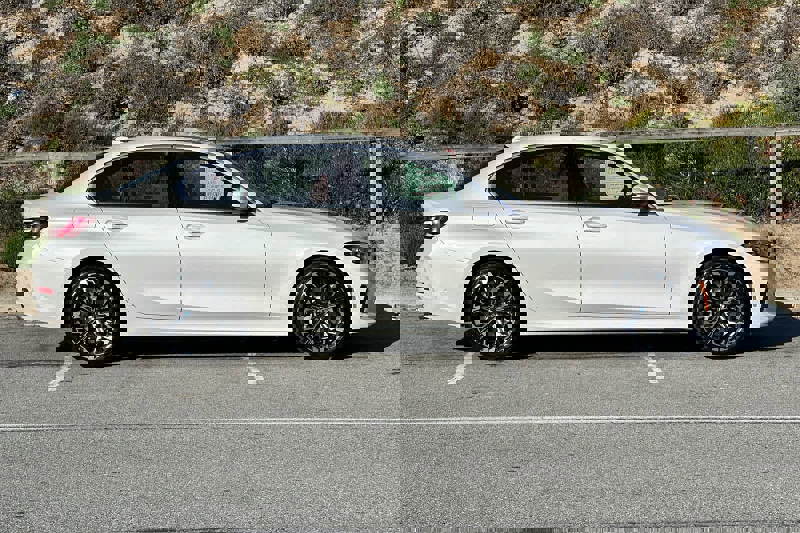 Used 2025 BMW 330i Sedan image 6