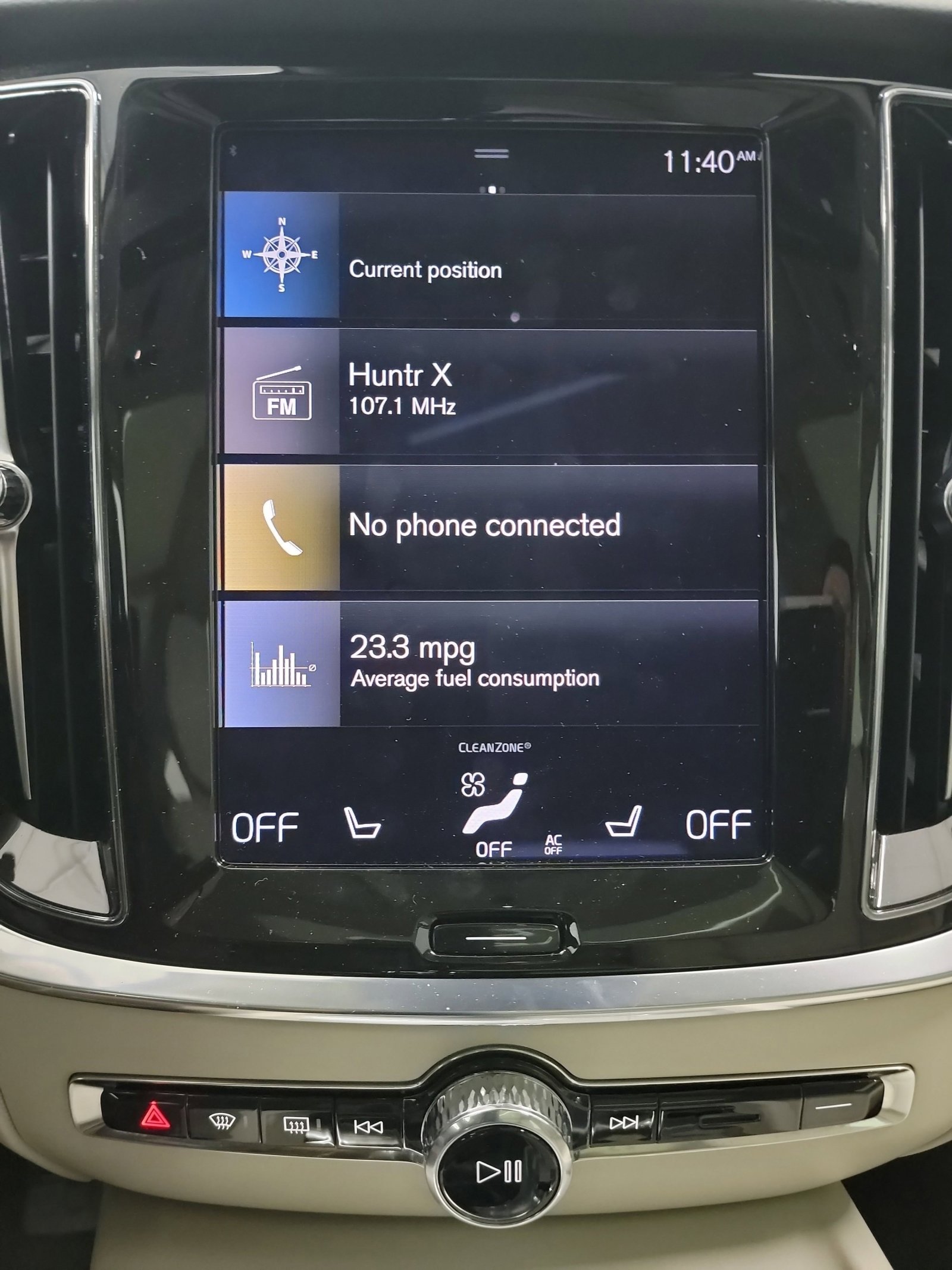 Used 2021 Volvo V60 T5 Cross Country image 22