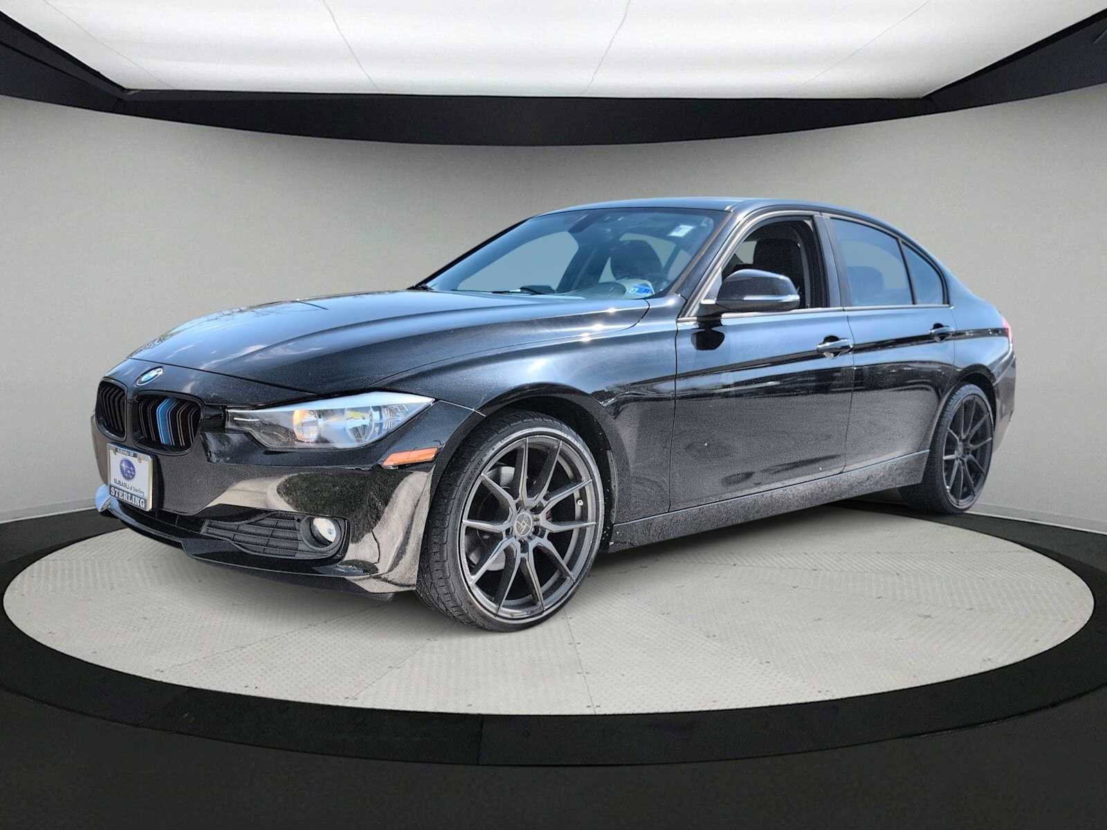 Used 2014 BMW 320i xDrive Sedan image 4