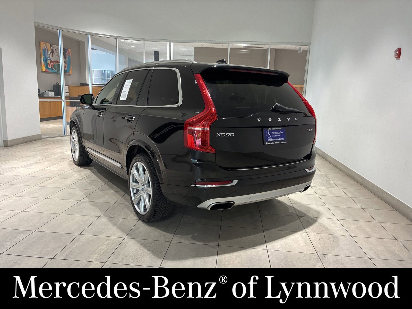 Used 2018 Volvo XC90 T8 Inscription w/ Luxury Package AWD/4WD image 4