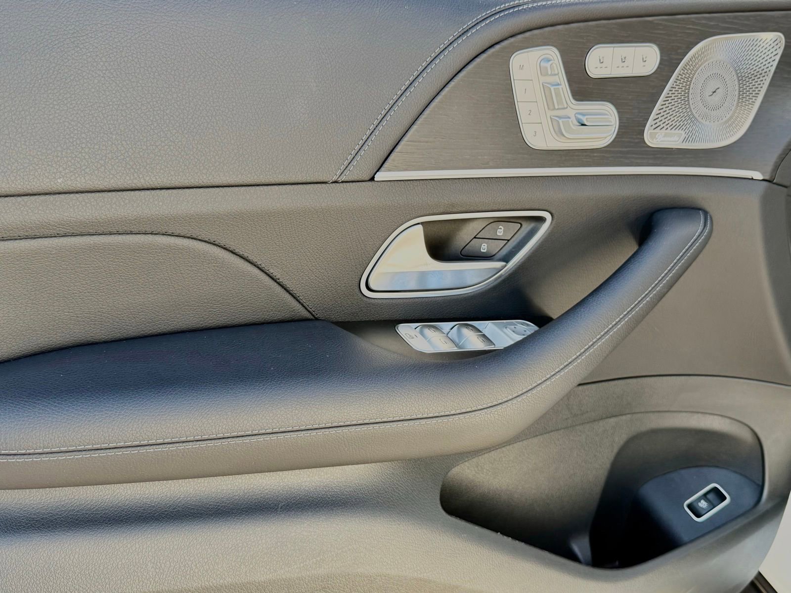 Used 2024 Mercedes-Benz GLE 350 4MATIC image 22