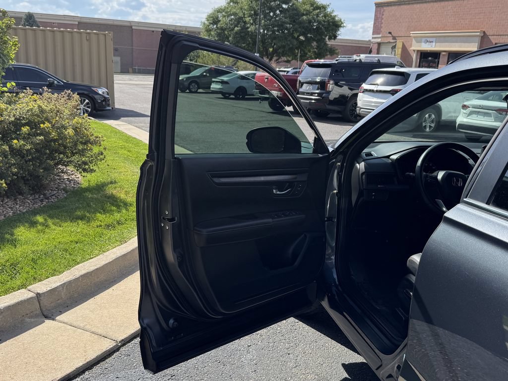 Used 2025 Honda CR-V Sport-L image 17