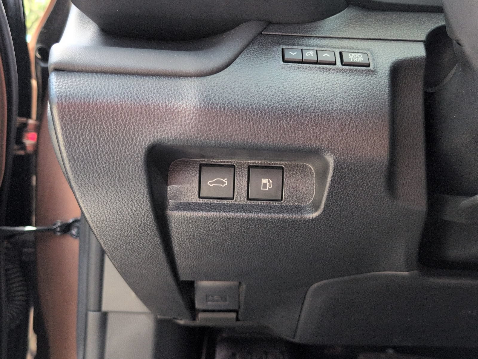 Used 2024 Toyota Crown Platinum AWD/4WD image 19