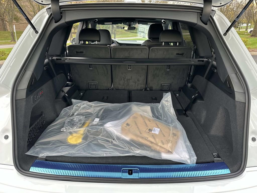 New 2026 Audi Q7 3.0T Premium Plus image 9