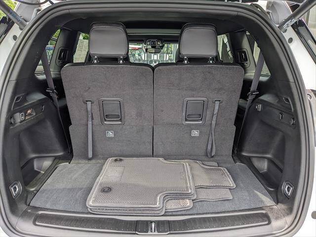 Used 2023 Jeep Grand Cherokee L Laredo AWD/4WD image 15