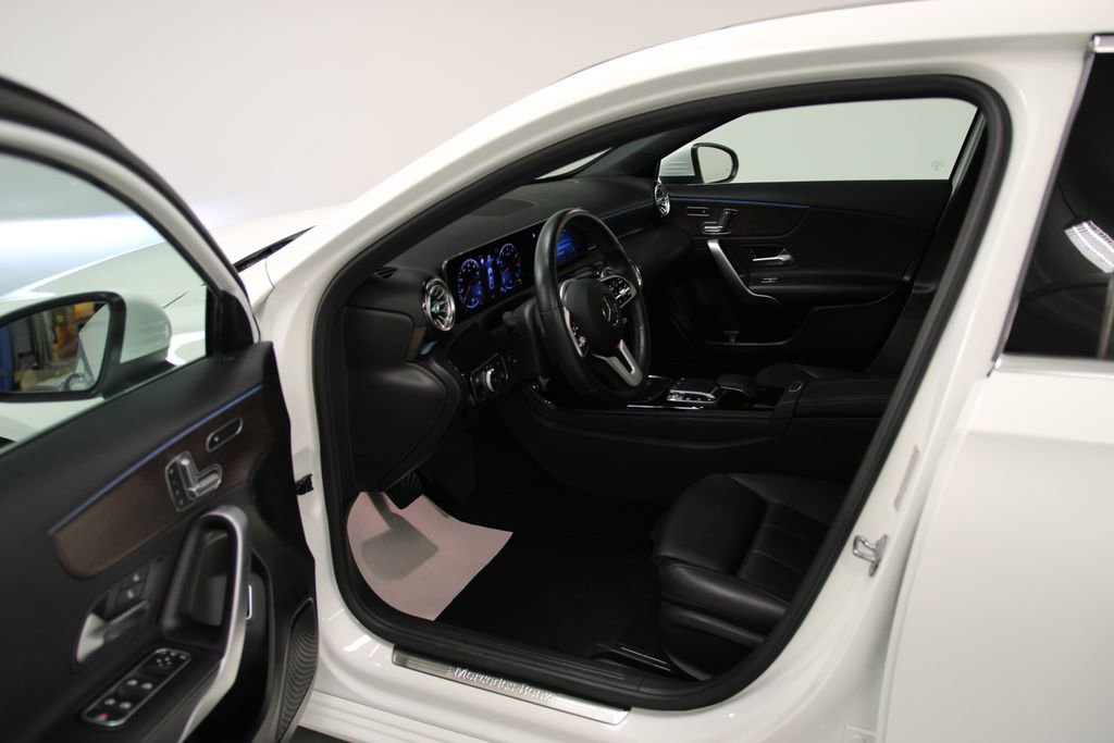 Used 2019 Mercedes-Benz A 220 4MATIC image 13