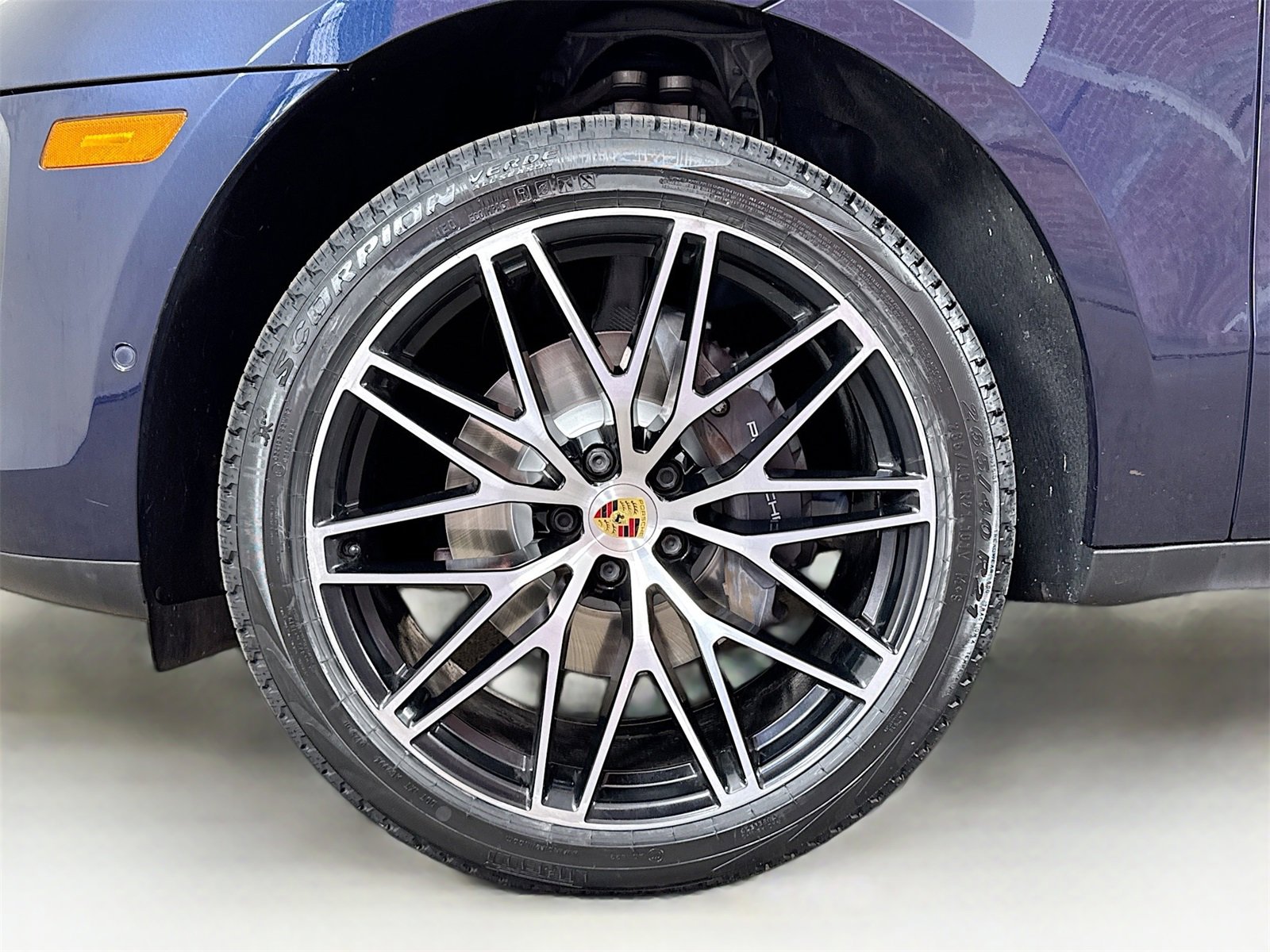 Used 2022 Porsche Macan image 25