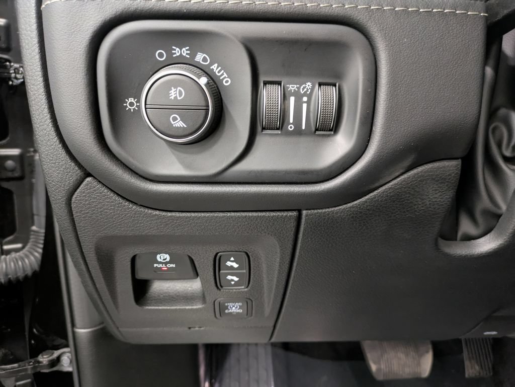 Used 2025 RAM 1500 Limited w/ Trailer Tow Group AWD/4WD image 22