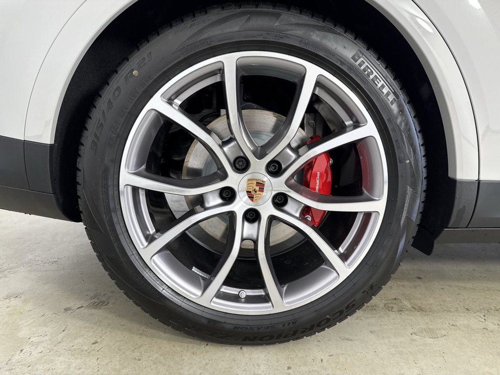 New 2026 Porsche Cayenne S AWD/4WD image 16