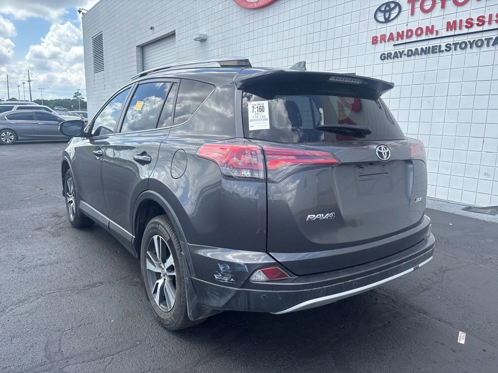 Used 2017 Toyota RAV4 XLE FWD image 6