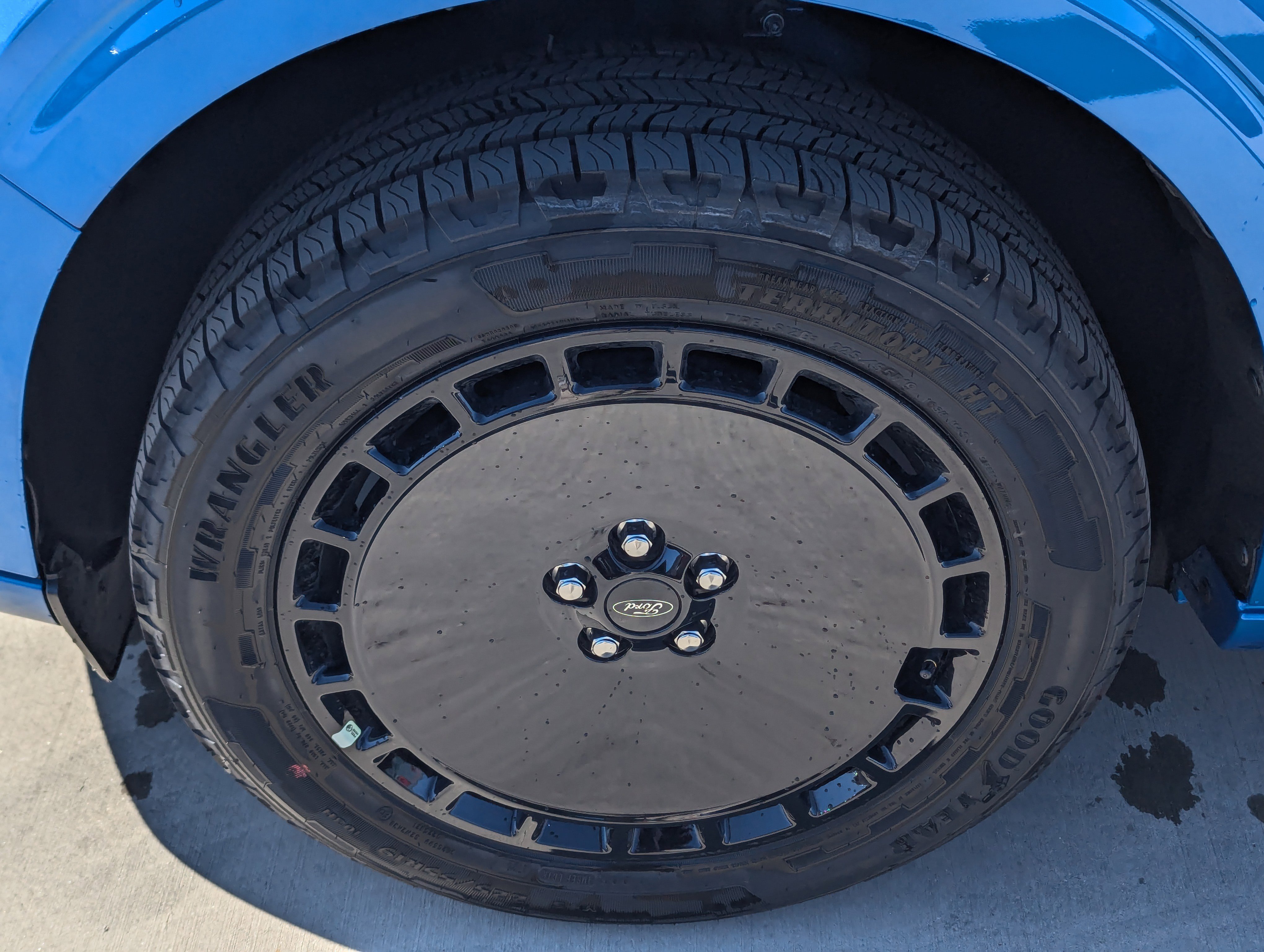 New 2025 Ford Maverick Lobo image 7