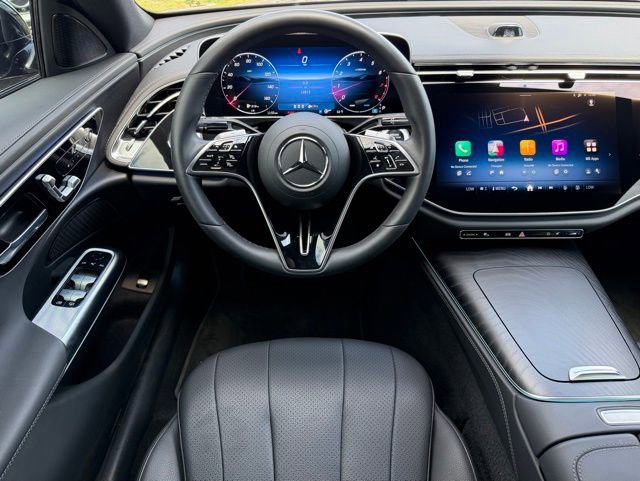 Used 2024 Mercedes-Benz E 350 4MATIC Sedan image 11