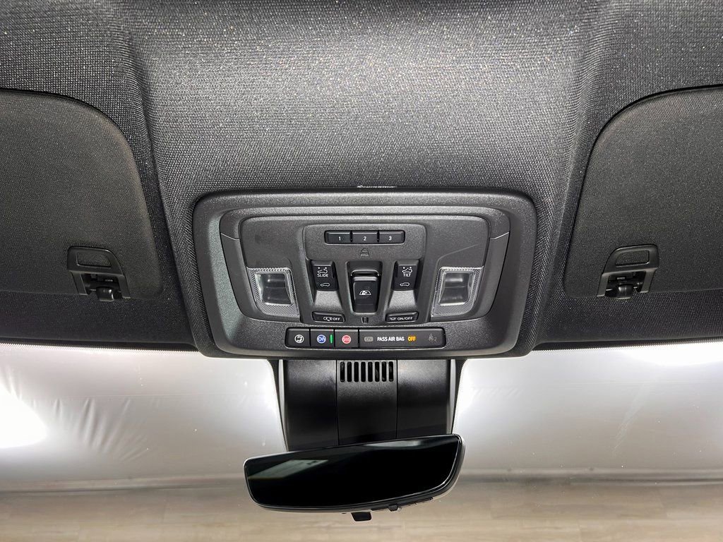 Used 2024 GMC Sierra 1500 AT4 w/ Technology Package image 20