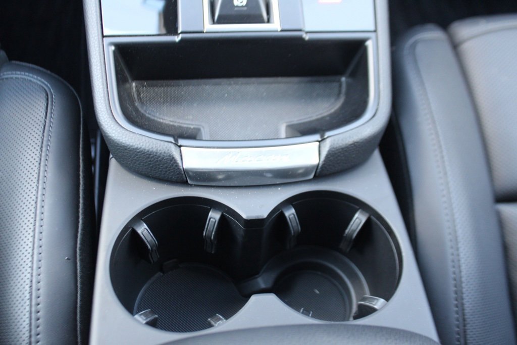 Used 2025 Porsche Macan image 33