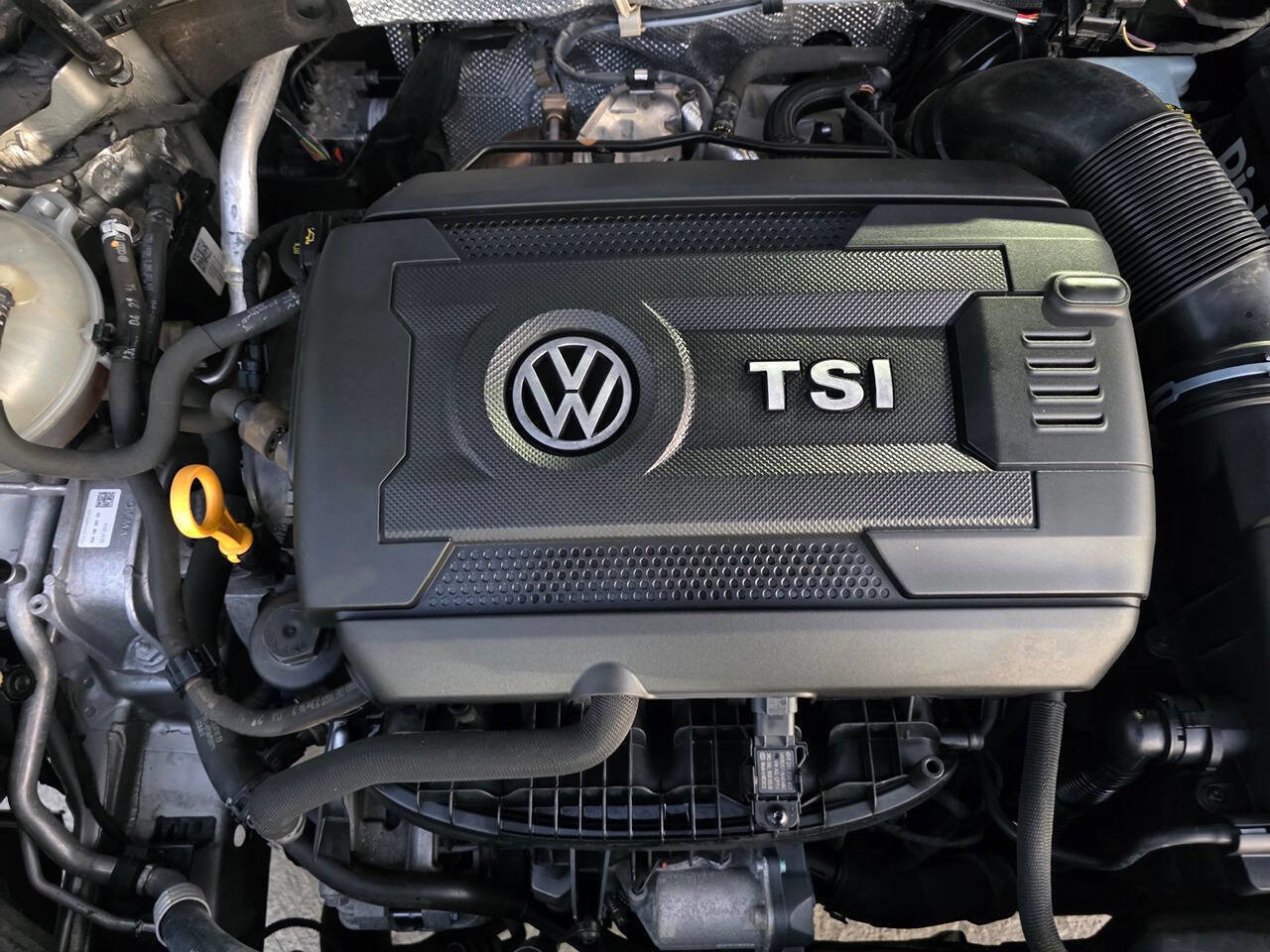 Used 2015 Volkswagen Golf S image 57