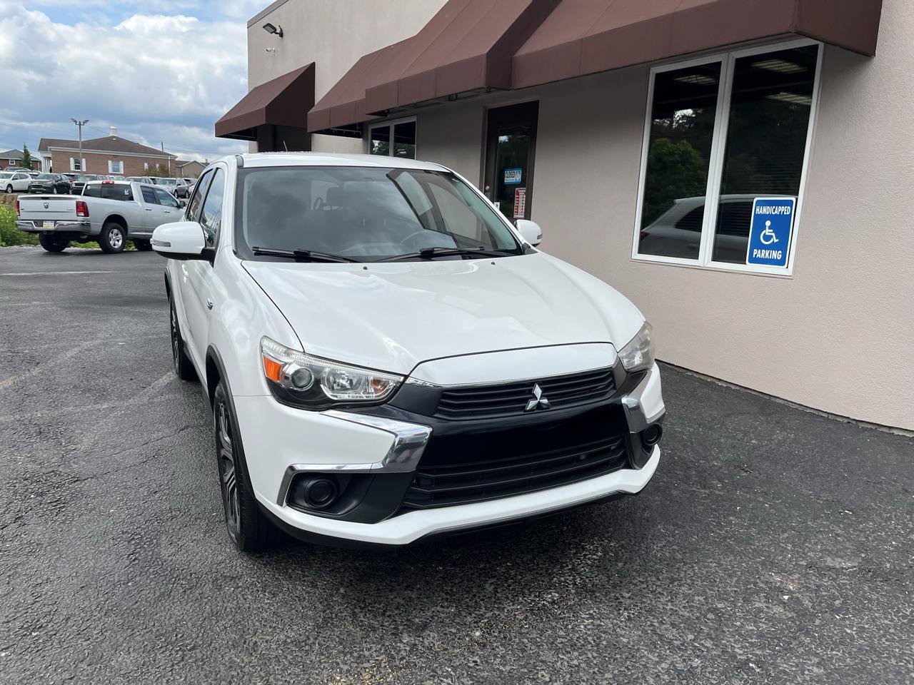 Used 2016 Mitsubishi Outlander Sport ES AWD/4WD image 2