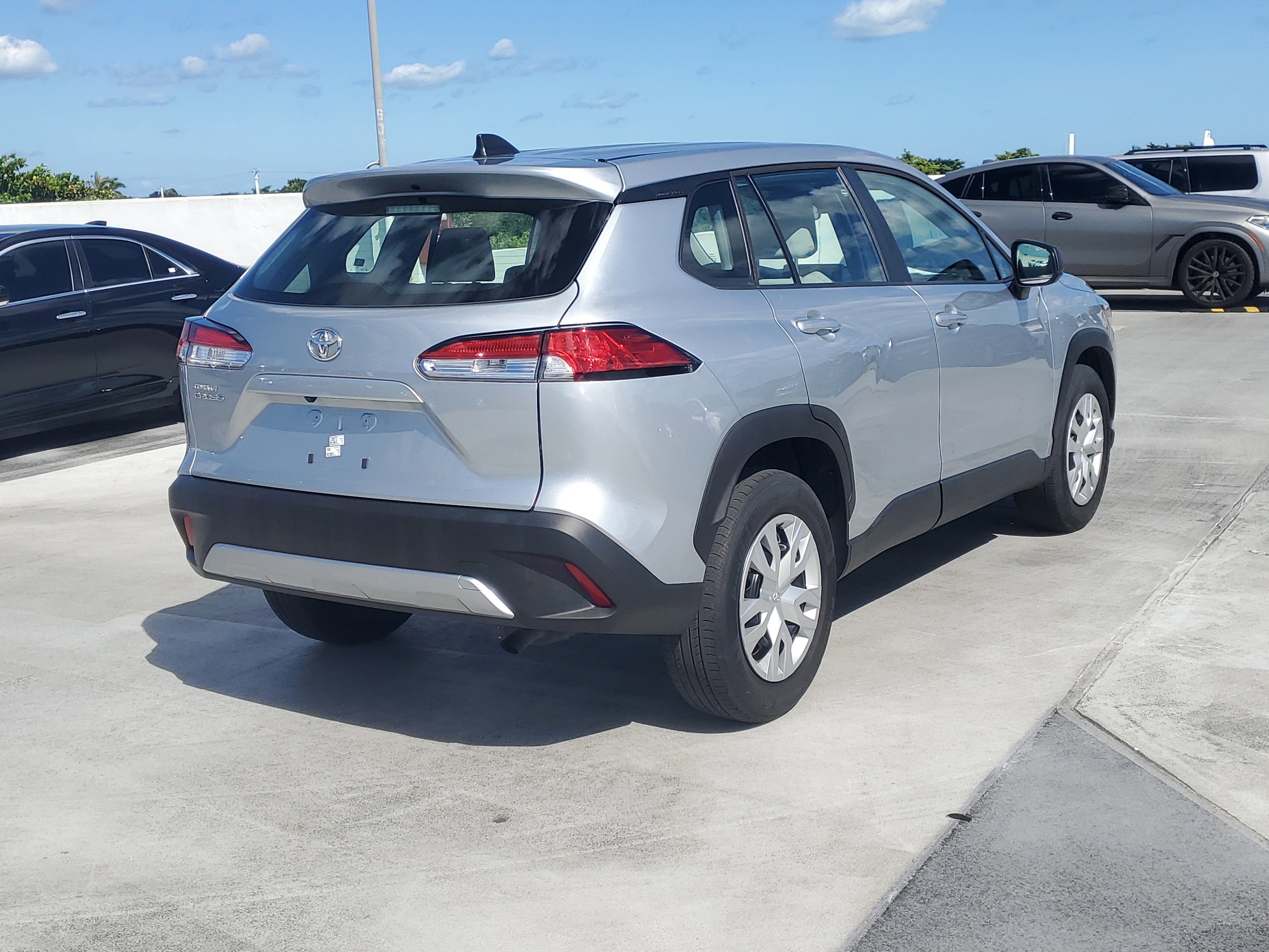 New 2023 Toyota Corolla Cross L image 36