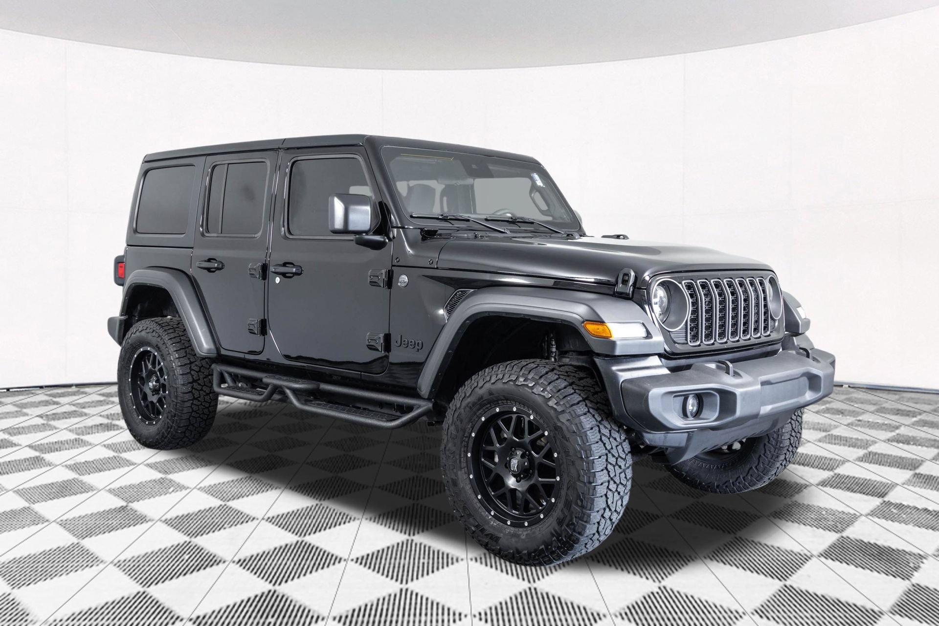 Used 2025 Jeep Wrangler Unlimited Sport AWD/4WD image 19