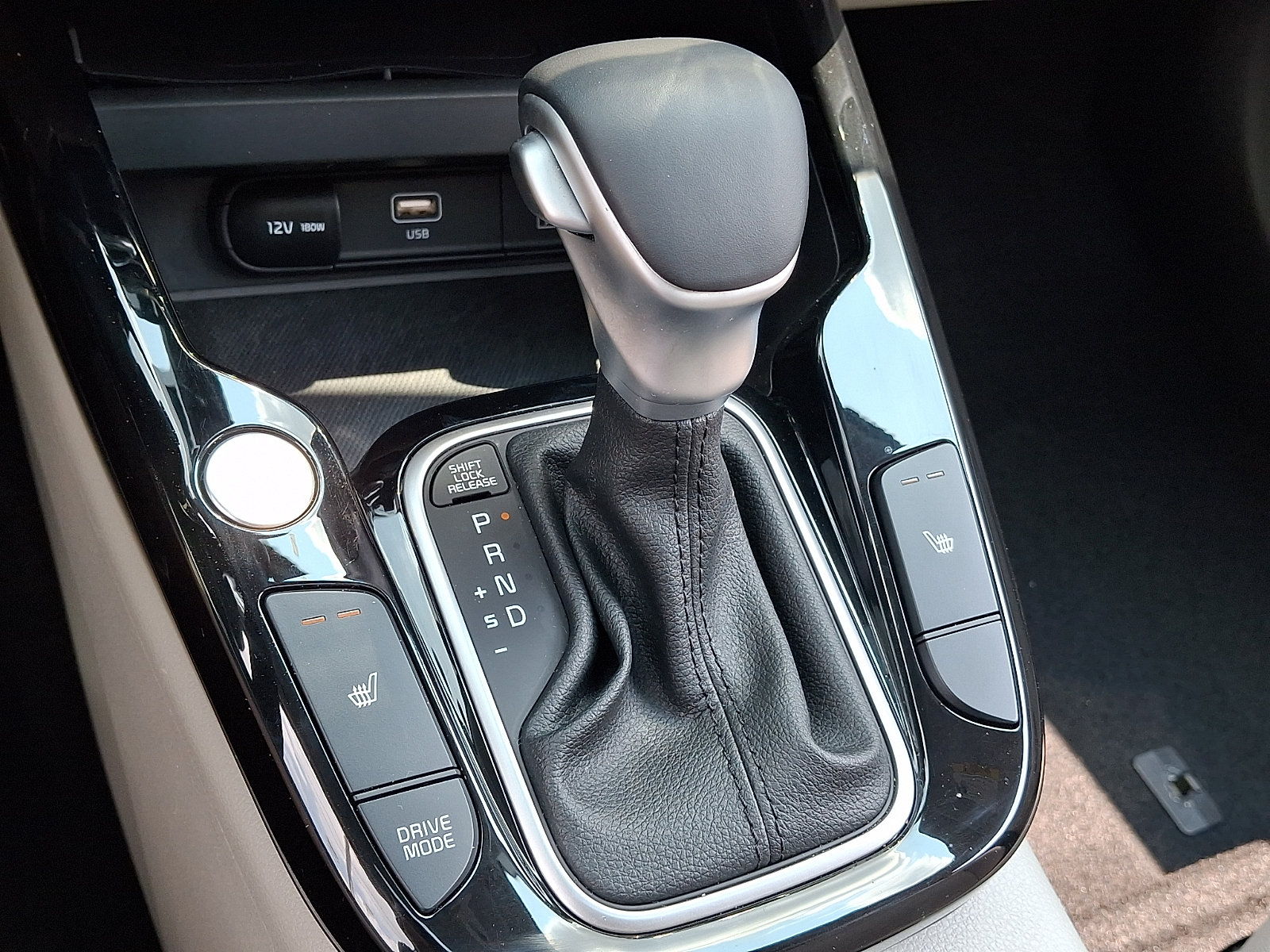 Certified 2024 Kia Soul EX FWD image 14