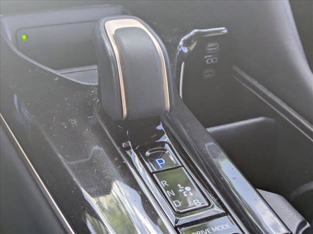 Used 2024 Toyota Crown Limited image 11