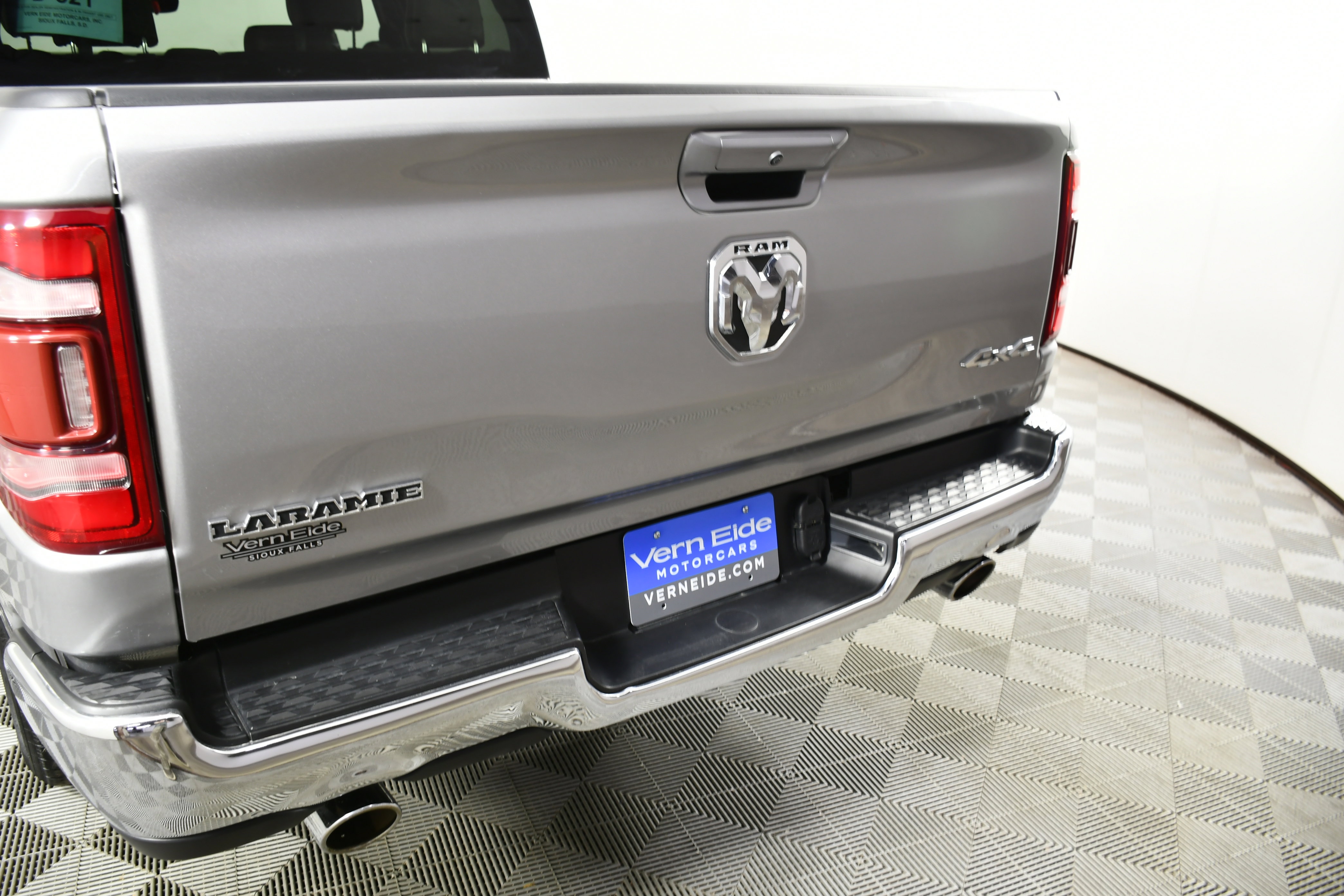 Used 2024 RAM 1500 Laramie image 15