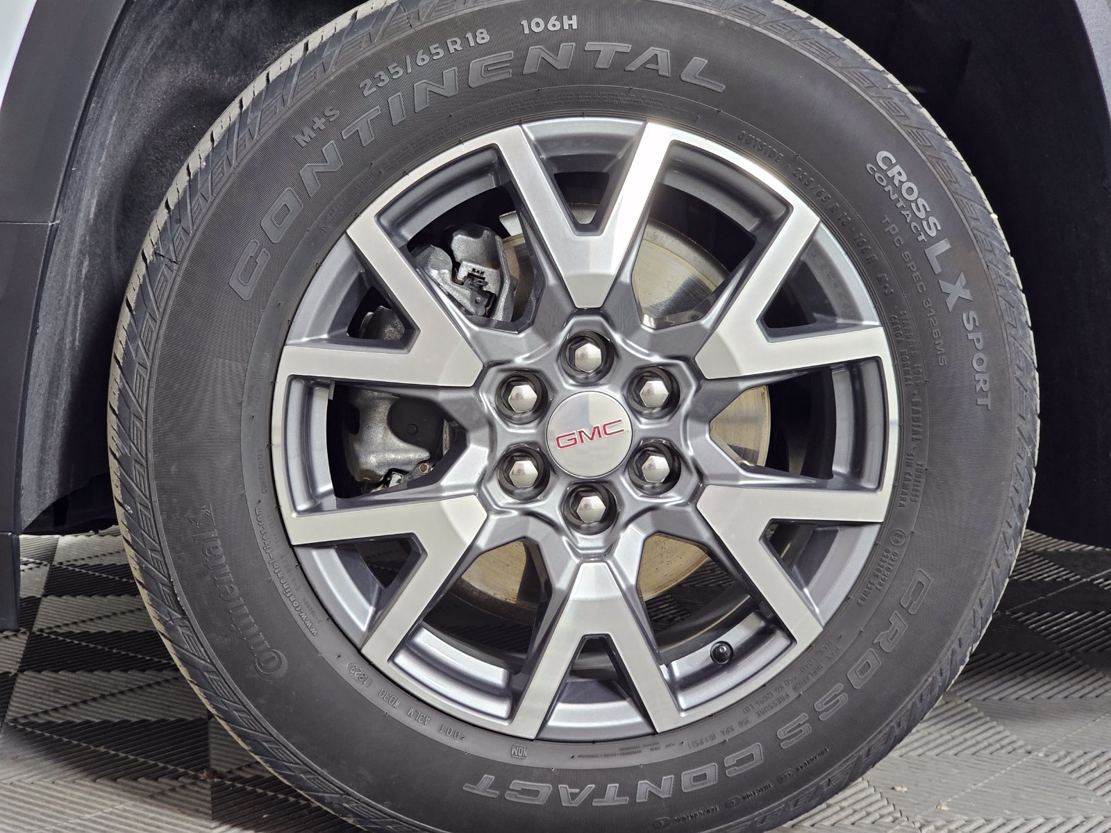Used 2023 GMC Acadia SLT AWD/4WD image 37