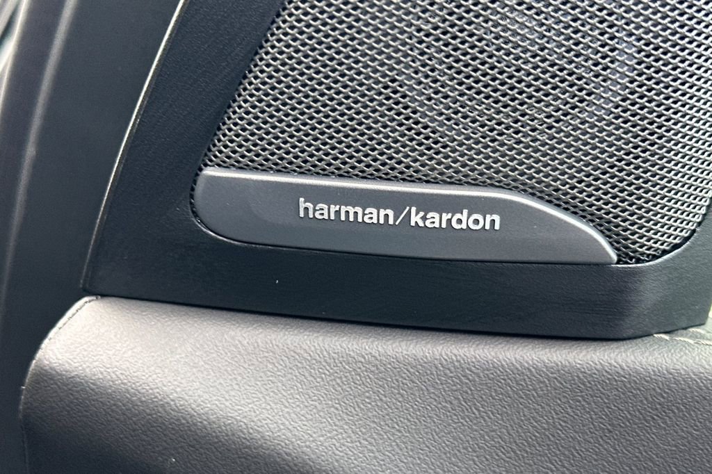 New 2026 BMW X7 xDrive40i w/ Premium Package image 21