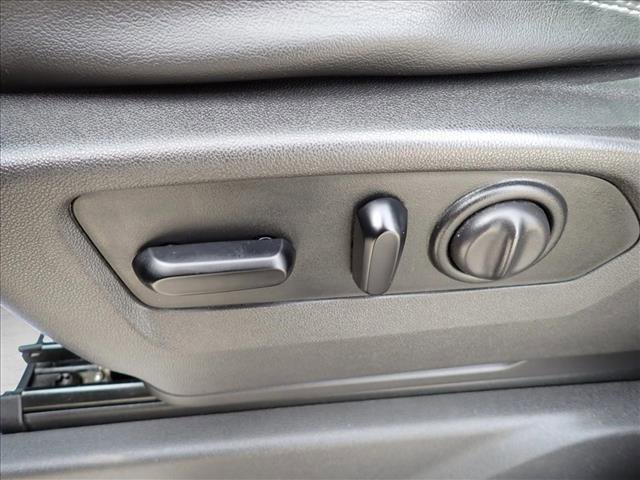 Used 2019 Chevrolet Silverado 1500 High Country w/ Technology Package image 13